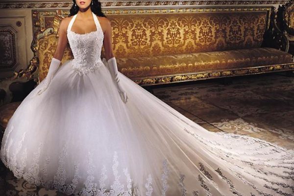 Wedding dresses under 200